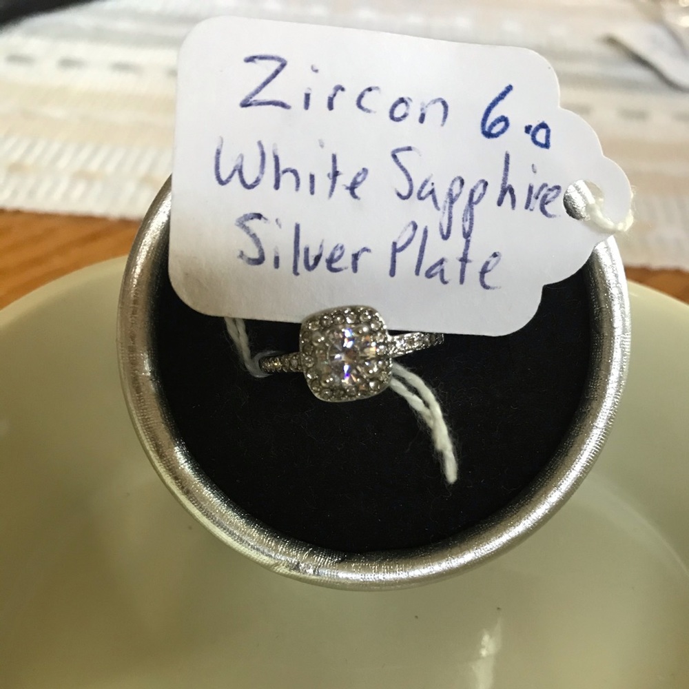 Zircon white sapphire silver plate ring